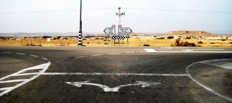 「どちらに曲がるかはすでに決めてしまっている」